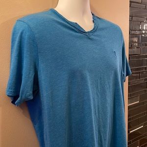 ENGLISH LAUNDRY T-Shirt. Size Large